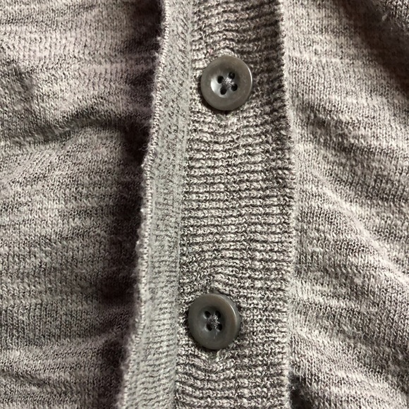 American Eagle Lightweight Grey Cardigan - Picture 3 of 11
